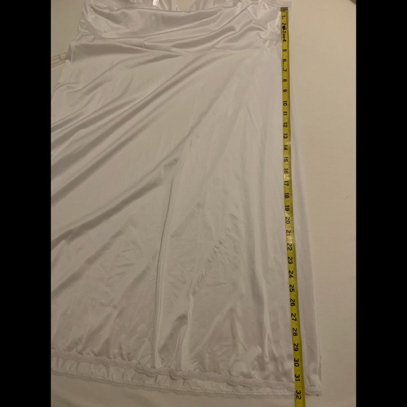 Ladies Shadow Line White Full Slip Lace Trim
Nightgown Negligee Size: 42 26” - Picture 11 of 13